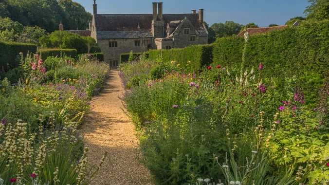 10 Gardens to Visit on the Isle of Wight | Best Botanical Gardens, Historic Estates & Scenic Outdoor Spaces